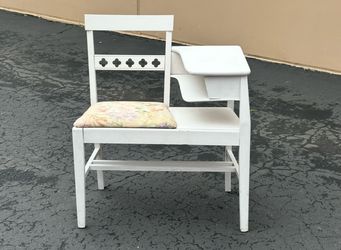 Antique gossip bench