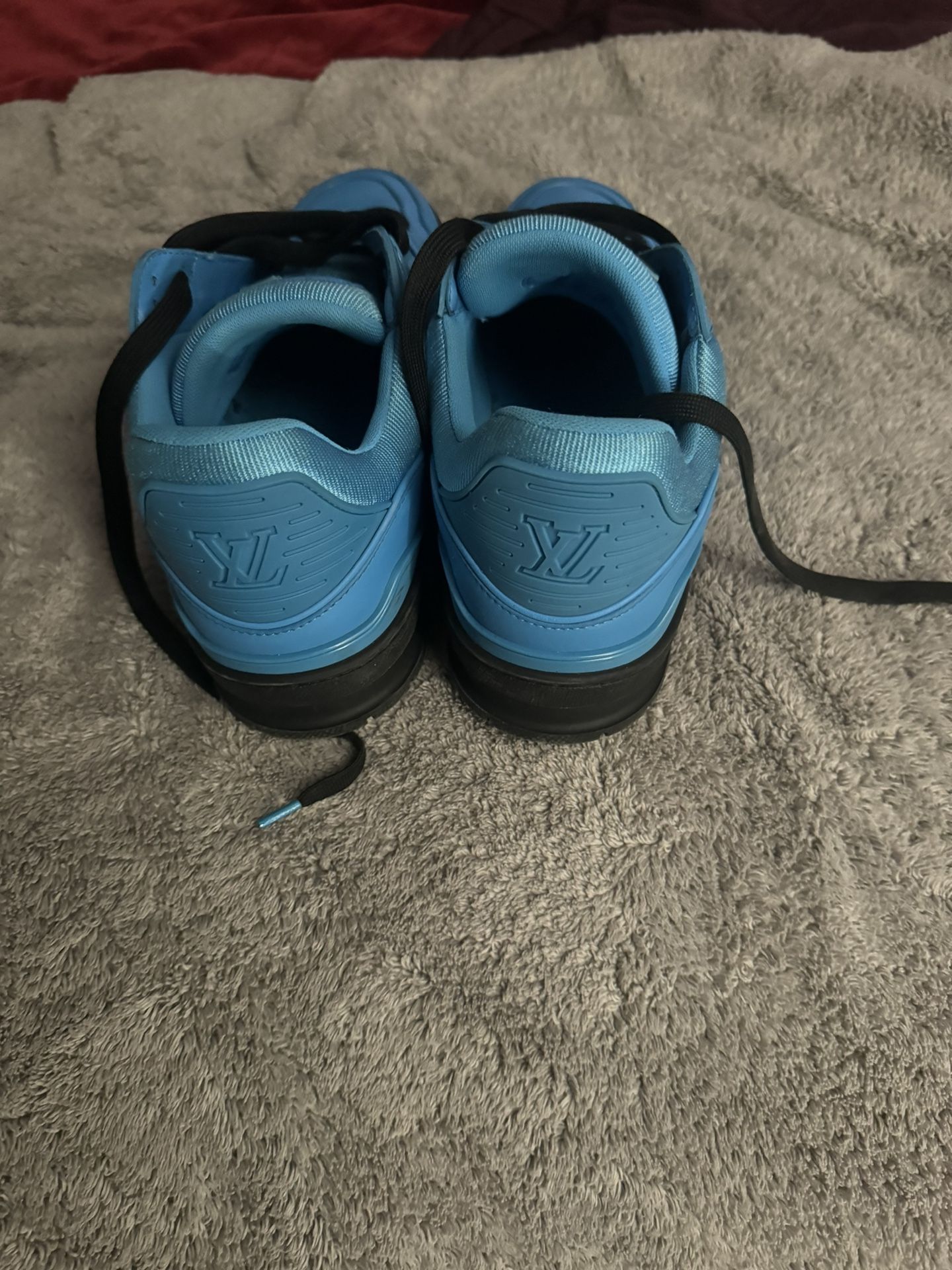 Louis Vuitton Sneaker 10 Us Size