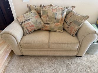 Oversized loveseat