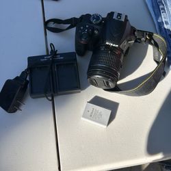 Nikon DSLR D3400 and Lens