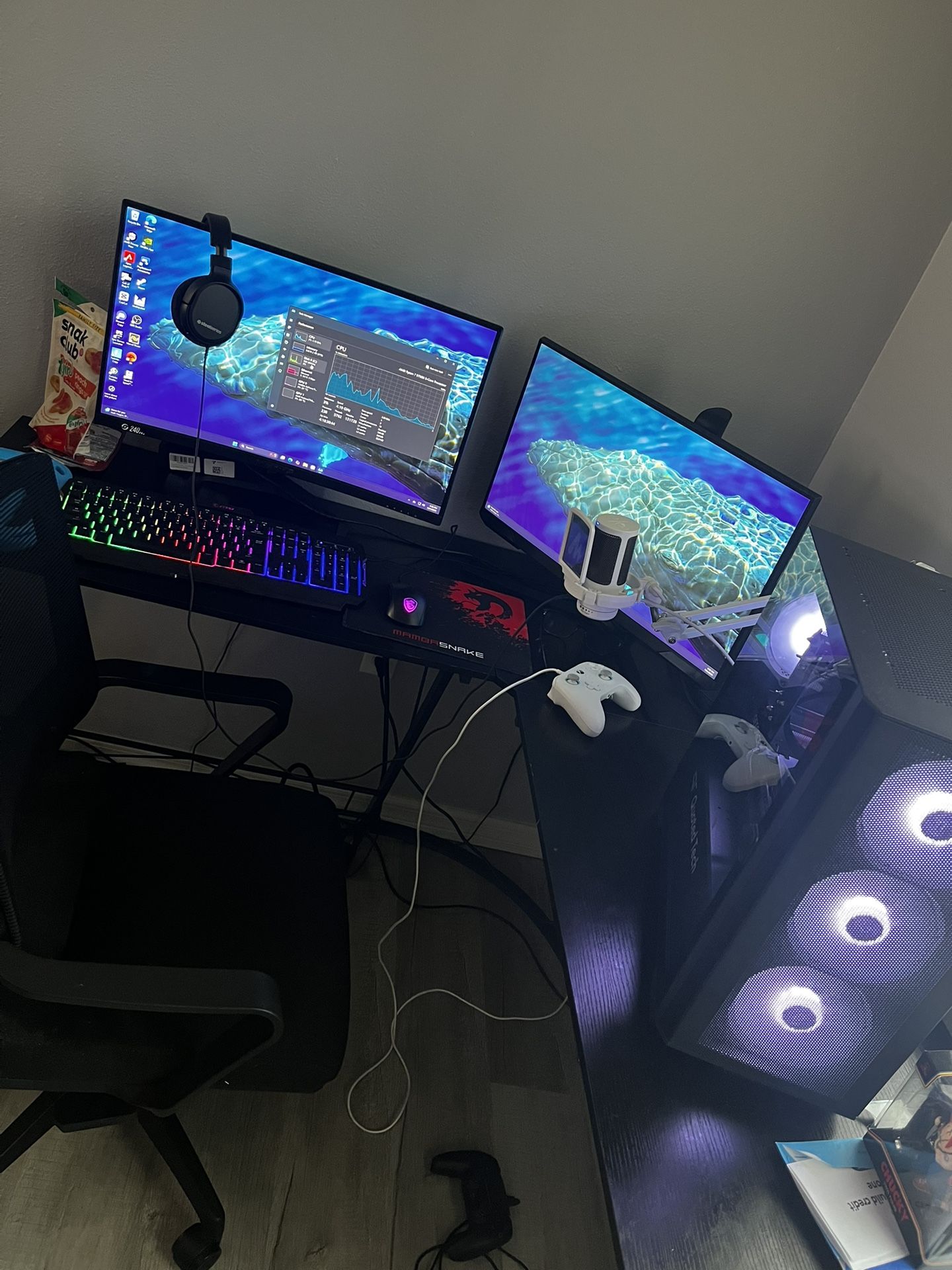 Gaming PC Desktop Setup