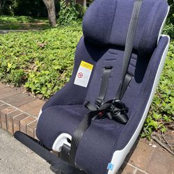 CLEK Foonf Safety cell CAR SEAT 