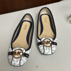 Michael Kors Fulton signature Logo woman’s flats shoes size 6.5M