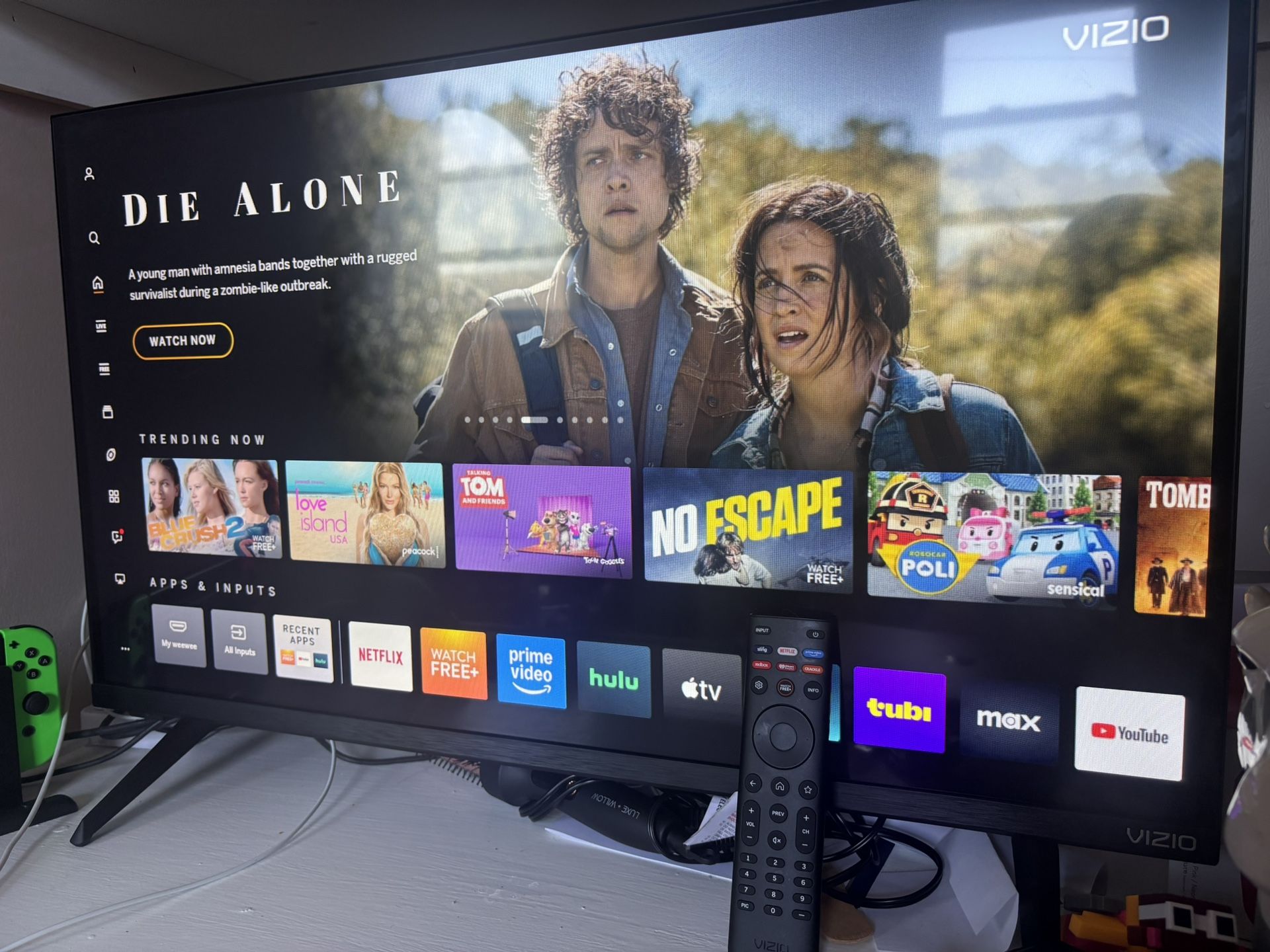 VIZIO 32” Smart TV