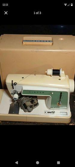 Vintage Touch and Go Singer Sewing Machine with Case