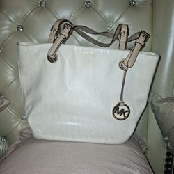 White Michael Kors  Handbag