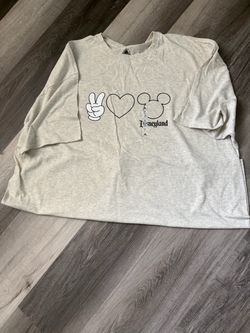 $13.00 , Size 3XL,  Disney graphic 3 silhouette T-shirt