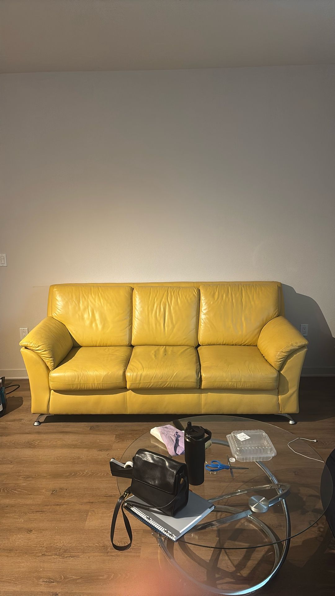 Free Yellow Leather Factory Couch