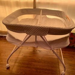 Twins Easy Compact Double Bassinet 