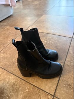 Boots Size 7