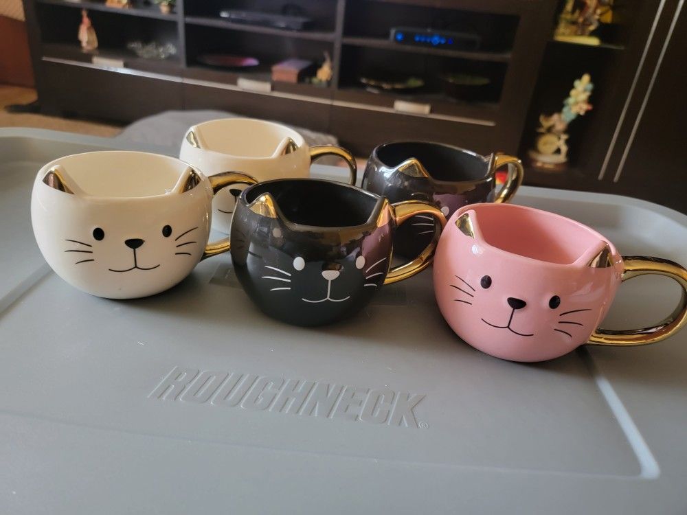 NEW 5 LARGE CAT COFFEE CUPS.