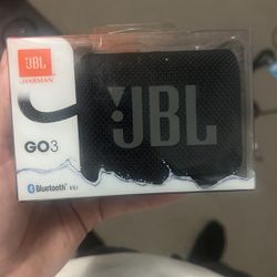 JBL GO3 bluetooth speaker 