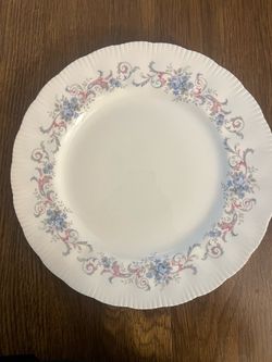 Paragon Romance dinner plates
