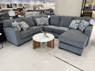 New Large Gray Chenille Sectional 