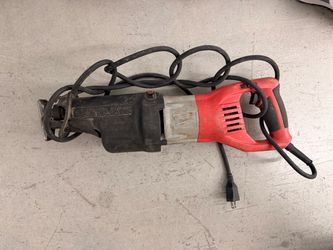 Milwaukee super Saw Zall