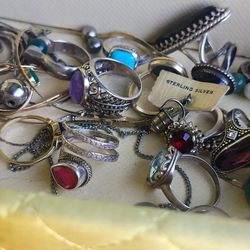 Lots of vintage jewelry for sale - Resellers welcome