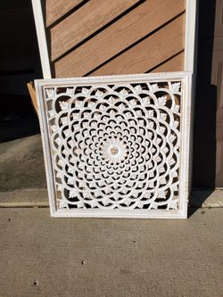 3 FT White Wood Wall Medallion