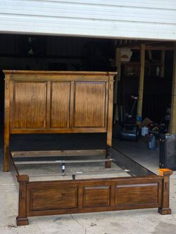 QUEEN BED FRAME