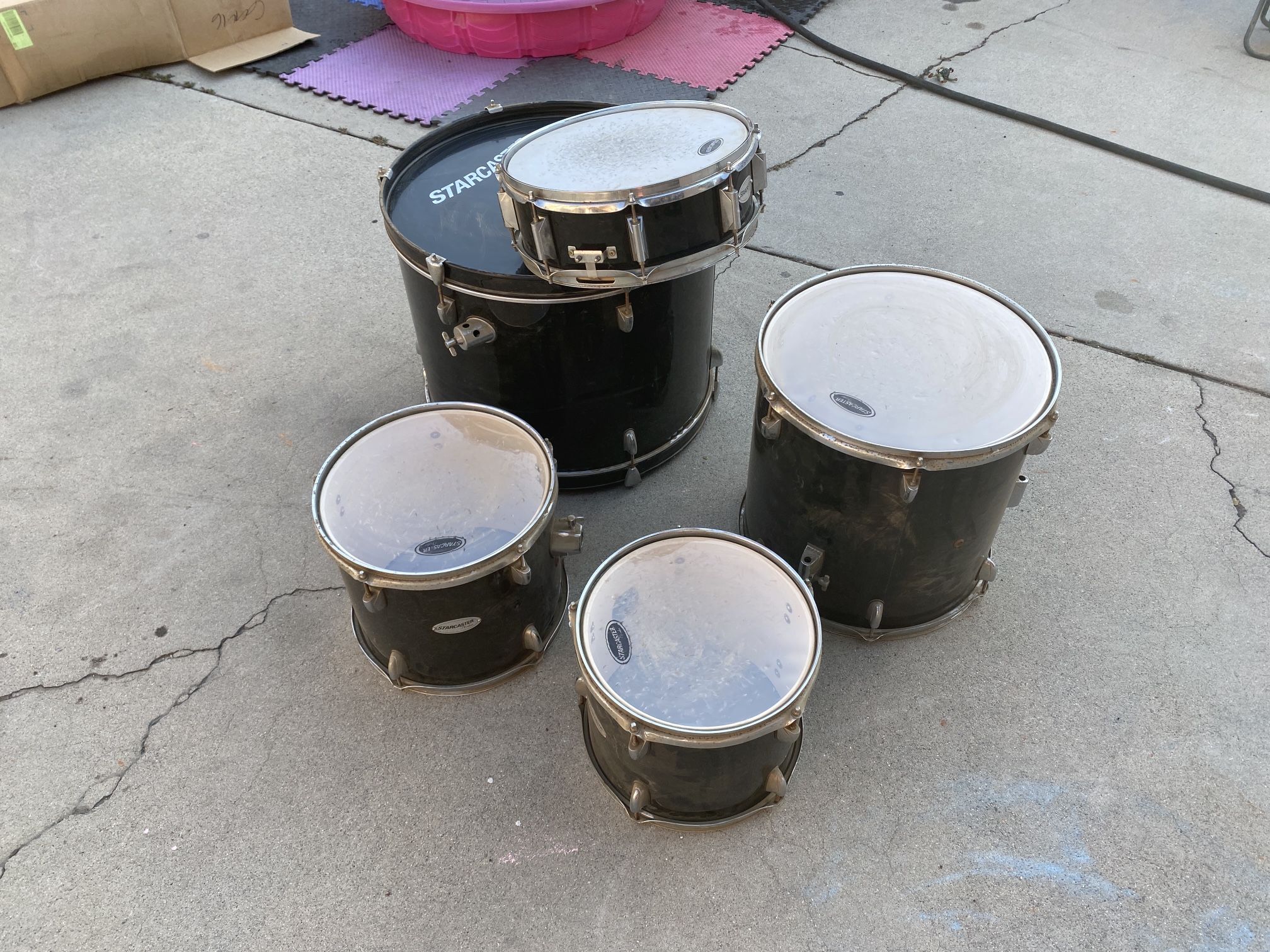 DRUM SET