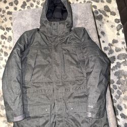 The L.L. Bean Baxter Parka in Men's XXL Tall Gray with Downtek 
