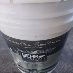 5 Gallons Interior Semigloss Light Beige Paint 