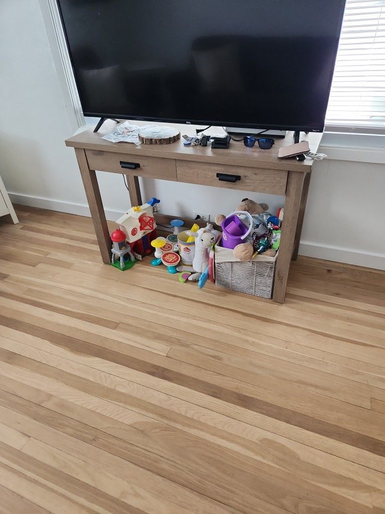 Tv Stand With USB Ports