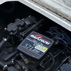 93 Sea Ray Sundancer 23fr