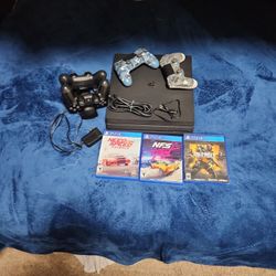 PS4  PRO CONSOLE BUNDLE 