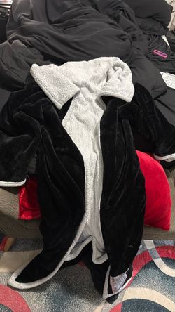 Heated Black Sherpa-Lined Wearable Blanket Hoodie