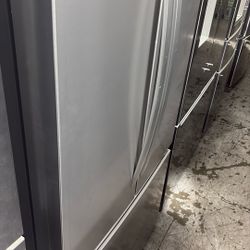 Whirlpool Refrigerator 
