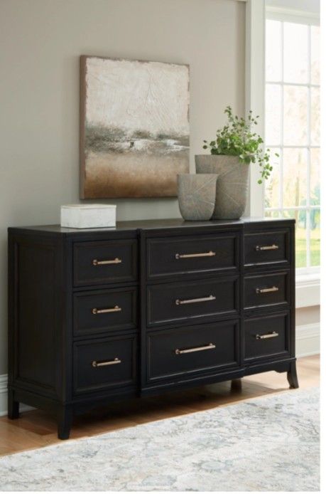 Dresser Set From Ashley Furniture