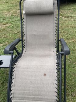Sunbrella Fabric Outdoor Zero Gravity Recliner Lounge Chair with Side Tray
