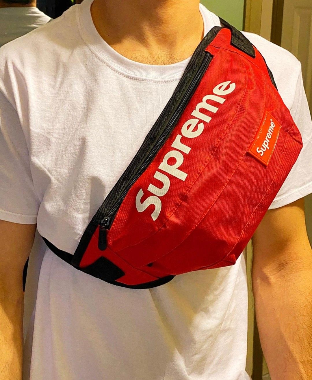 SUPREME WAIST BAG / FANNY PACK / POUCH / OVER SHOULDER / SLING BAG