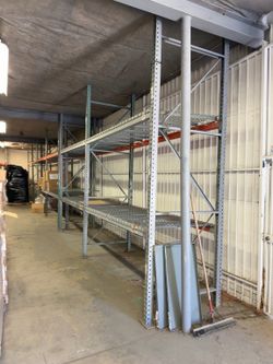 Heavy Duty Pallet Rack System – Wire Decks, Beams & Uprights