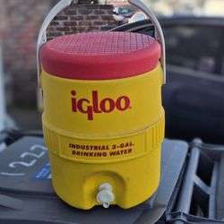 Igloo 2 Gal Water Cooler