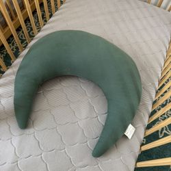 Snuggle Me Organic Nursing Pillow