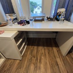 IKEA Malm Computer Desk For Sale