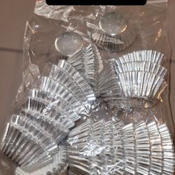 650 Silver  Cupcake Liners