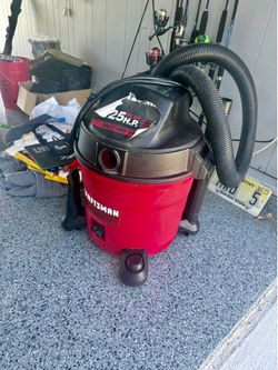 Craftsman 12 gal  Wet/Dry Vac