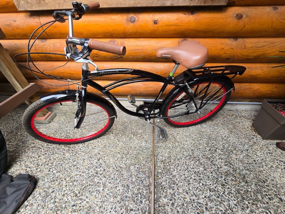Schwinn clairmont 26"adult 7 speed