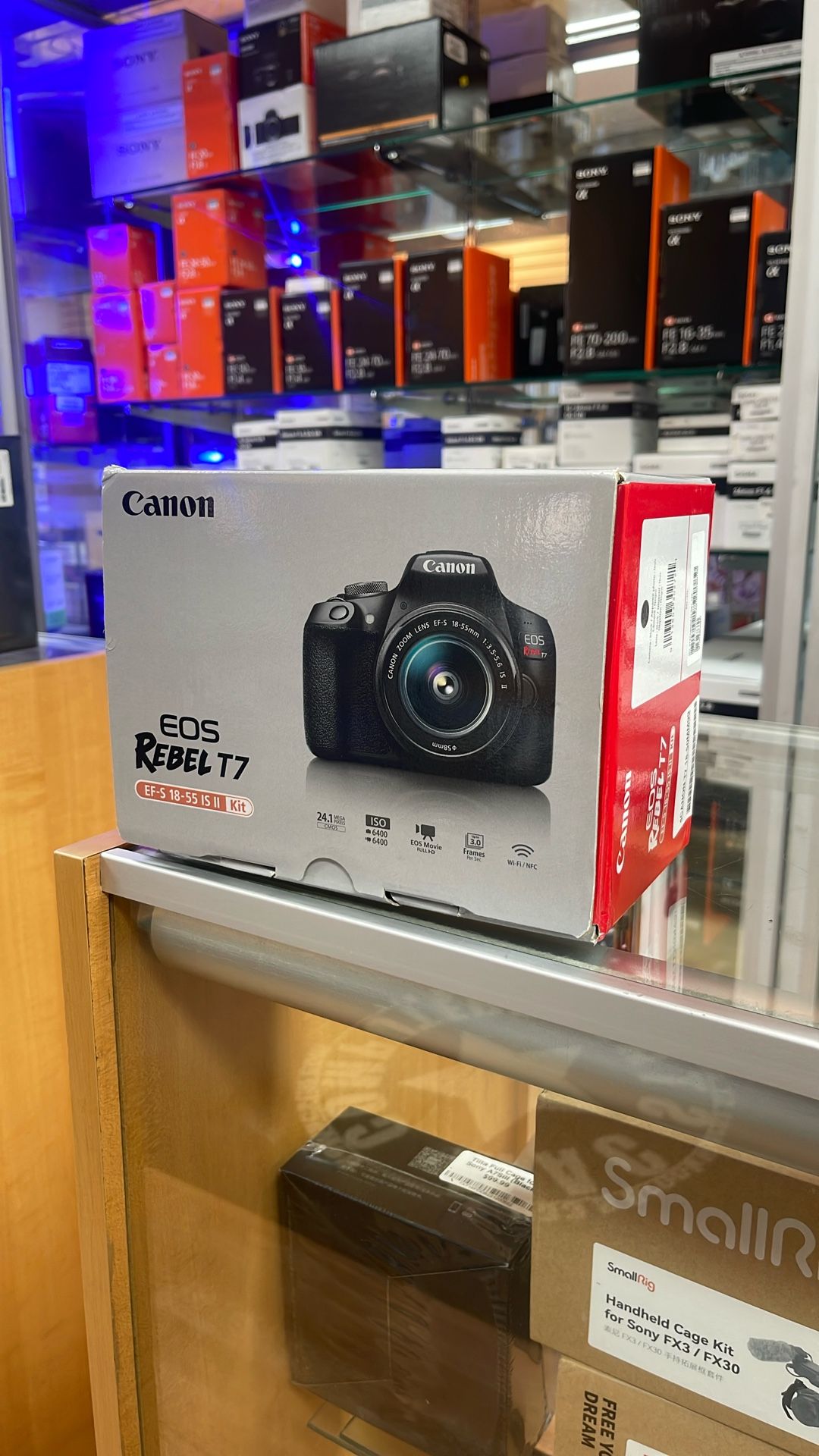 Canon T7 With 18-55mm Lens