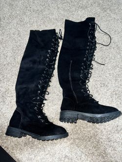 Woman’s Boots Brand New Size 6.5