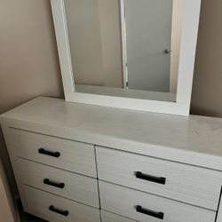 Queen Bedroom Set With Mattress Dresser Mirror BEST OFFER