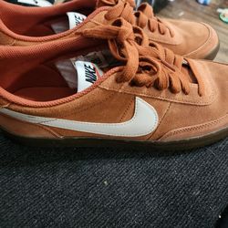 Nike size 10