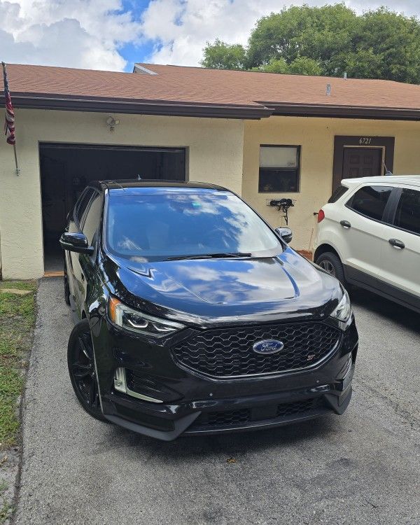 2019 Ford Edge