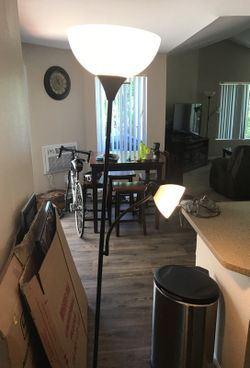 Floor lamp
