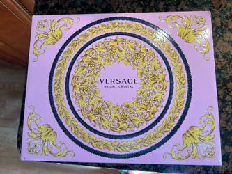 Versace Bright Crystal Eau De Toilette Bath Shower Gel Body Lotion Gift Set NEW