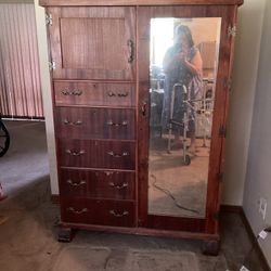 Vintage Armoire/Wardrobe