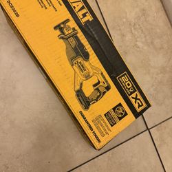 Dewalt Saw 