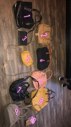 Purses small 3$ bigger 5$